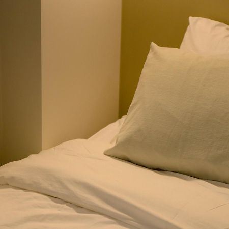Upflo Hostel Сеул Экстерьер фото