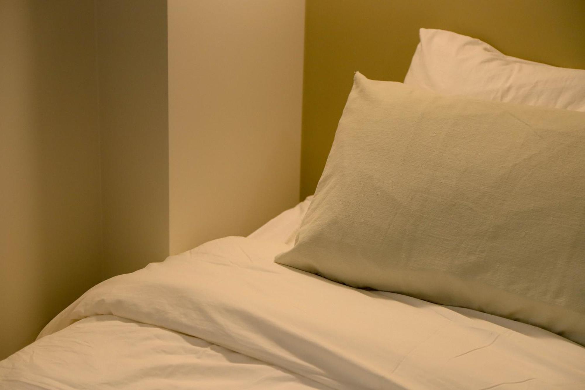 Upflo Hostel Сеул Экстерьер фото